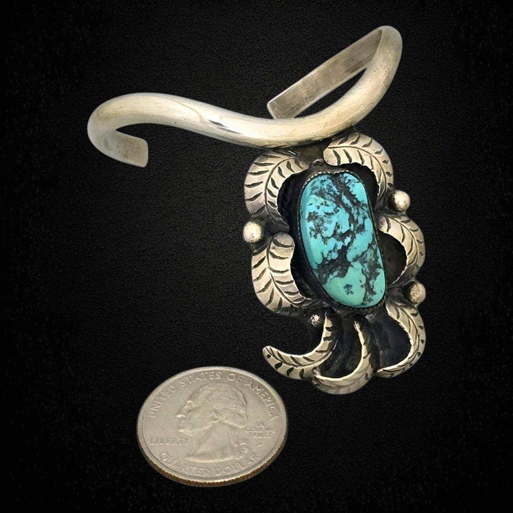 Vintage 70s Era Navajo Single-Shank Turquoise Sweater Cuff Bracelet C.M. Skeets - Picture 4 of 13